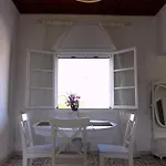 Casa Yasmina Katastárion