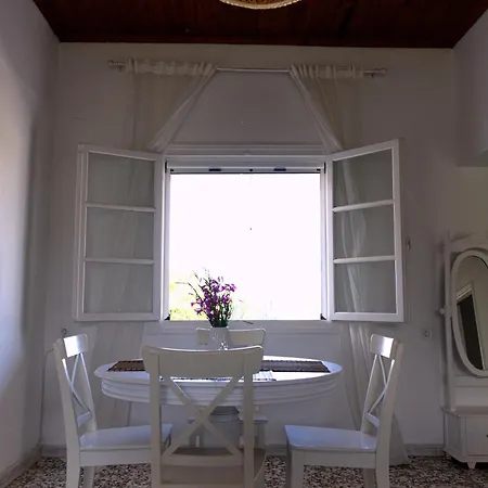 Casa Yasmina Katastárion