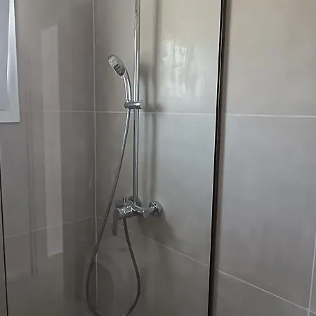 Casa Yasmina * Katasztári